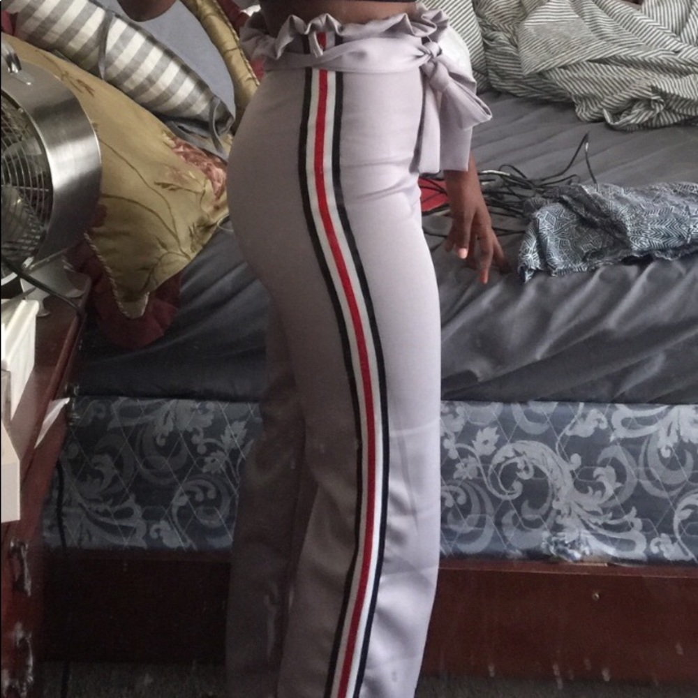 Paperbag pants - Picture 2 of 3